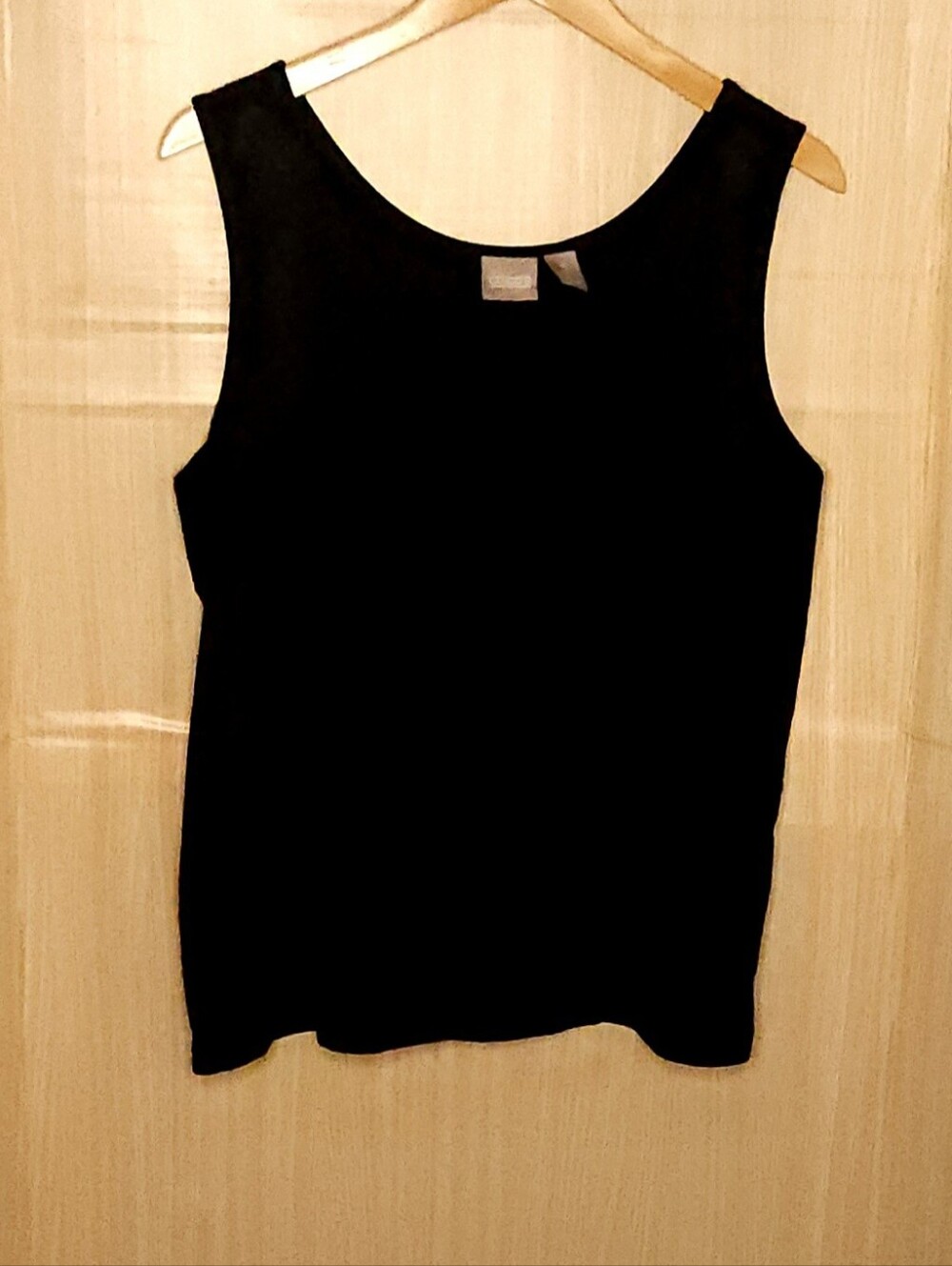 Chico’s women’s black basic layering tank top XL.